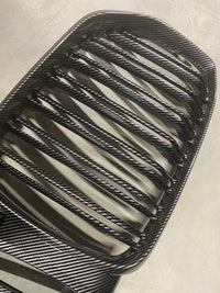 Load image into Gallery viewer, BMW X5 G05 GRILLES CARBON FRONT KIDNEY GRILL GRILLE 2018+ TWIN SLAT
