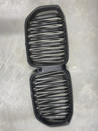 Load image into Gallery viewer, BMW X5 G05 GRILLES CARBON FRONT KIDNEY GRILL GRILLE 2018+ TWIN SLAT
